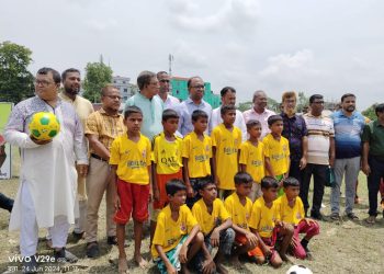 মাধবপুরে বঙ্গবন্ধু ও বঙ্গমাতা বেগম ফজিলাতুন্নেছা মুজিব গোল্ডকাপ ফুটবল টুর্নামেন্টের উদ্বোধন ।