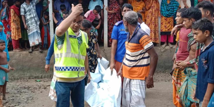 সিরাজগঞ্জে ডিভোর্সের একদিন পরেই গৃহবধূর আত্মহত্যা।