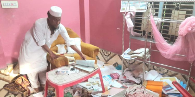 রামপালে নিকাহ রেজিষ্টার কার্যালয়ে হামলা কাজীকে মারপিটের অভিযোগ।