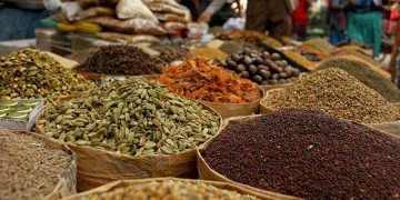 মসলার উত্তাপে পুড়ছে খুলনার বাজার!