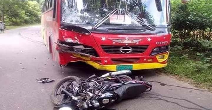 বাগেরহাটে যাত্রীবাহী বাস ও মোটরসাইকেলের মুখোমুখি সংঘর্ষে নিহত ২ গুরুতর আহত ১