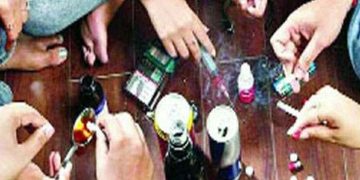 মাদকের ছোবলে ধ্বংস হচ্ছে যুবসমাজ দায়ভার নেবে কে ! 