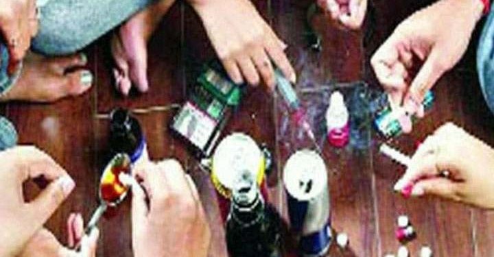 মাদকের ছোবলে ধ্বংস হচ্ছে যুবসমাজ দায়ভার নেবে কে !