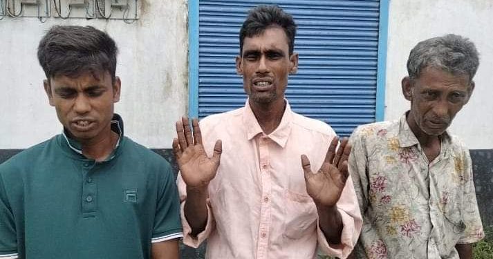 পাঁচবিবি মোহাম্মদপুর ইউনিয়নের নন্দীগ্রামে পৈত্রিক সম্পত্তি জোর করে দখলের চেষ্টা।