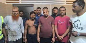 কারাগারের ছাদ ফুটো করে পালিয়ে ফের পুলিশের হাতে ধরা মৃত্যুদণ্ডপ্রাপ্ত চার আসামি ।