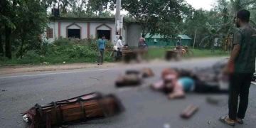 টাঙ্গাইলে প্রাইভেটকার-মাহিন্দ্রার মুখোমুখি সংঘর্ষে নিহত ২, আহত ৮