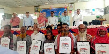 জয়পুরহাটের পাঁচবিবিতে প্রধানমন্ত্রীর ঘর পেলেন ২০ ভূমিহীন পরিবার।