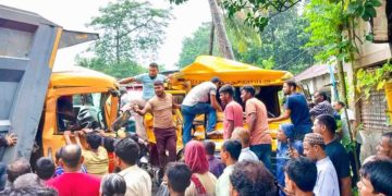 পাঁচবিবিতে কারগো ট্রাক ও পদ্মা তেলবাহী ট্রাক মুখোমুখি সংঘর্ষে আহত ২ জন।