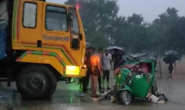 বগুড়ার শেরপুরে ট্রাক-সিএনজির মুখোমুখি সংঘর্ষ একই পরিবারের তিনজনসহ মোট চারজন নিহত।