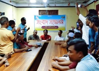 রৌমারীতে সাবেক প্রতিমন্ত্রী জাকির হোসেনের বিরুদ্ধে আ”লীগের সংবাদ সম্মেলন। 