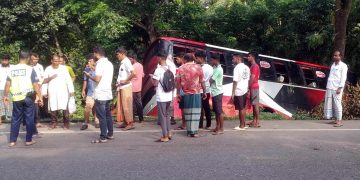 বাগেরহাটের ফকিরহাট দুই পরিবহনের সংঘর্ষে আহত-১২ নিহত -১