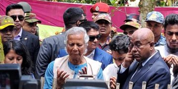 রংপুরে আবু সাঈদের কবর জেয়ারত করলেন অন্তর্বর্তী সরকার প্রধান ড. ইউনূস।