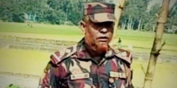 সাংবাদিকের সাথে অসৌজন্য আচরণে বিজিবির নায়েক সুবেদার ক্লোজ।