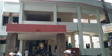 রৌমারী উপজেলা স্বাস্থ্য কর্মকর্তার বিরুদ্ধে দুর্নীতির নানা অভিযোগ উঠেছে । 