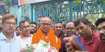 মাধবপুরে অলিউল্লাহ নোমান কে বীরোচিত সংবর্ধনা।