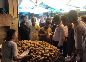 বাগেরহাটে জাতীয় ভোক্তা অধিকারের বাজার মনিটরিং ।