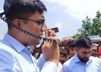 ভেড়ামারায় নদী ভাঙন রক্ষায় অবরোধ! উপজেলা নির্বাহী কর্মকর্তা আকাশ কুমার কুন্ডু’র হস্তক্ষেপে অবরোধ প্রত্যাহার।