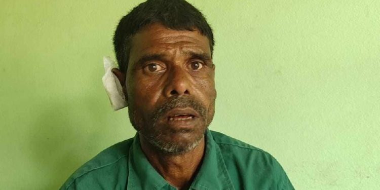 ধামরাইয়ে বাপ বেটার হাতে হামলায় স্বীকার ও নারী শ্লীলতাহানি, আহত ৩