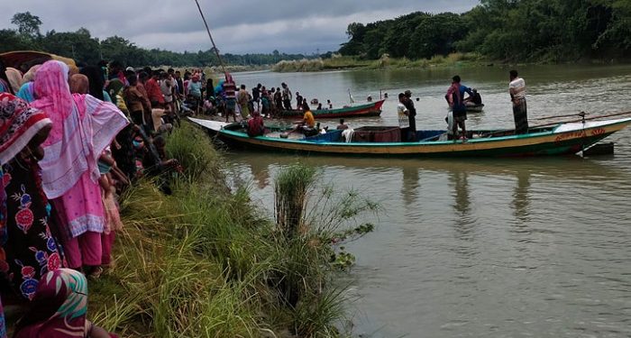 ধলেশ্বরী নদীতে নিখোঁজের একদিন পর বাবা-মেয়ের মরদেহ উদ্ধার।