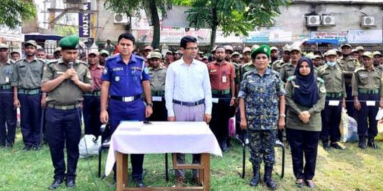 কালিহাতীতে ১৫৬টি দুর্গাপূজা মন্ডপে আনসার সদস্য মোতায়েন।