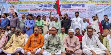 বগুড়ার শেরপুরে শ্রমিক ও ছাত্র-জনতার বিশাল সমাবেশ।