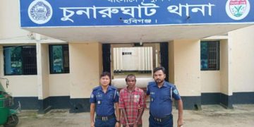 শিশুকে বলৎকারের  চেষ্টা, অভিযুক্তকে গণধোলাইয়ের পর পুলিশে সোপর্দ।