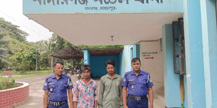 জামালপুরের মাদারগঞ্জে হেরোইনসহ আটক-২