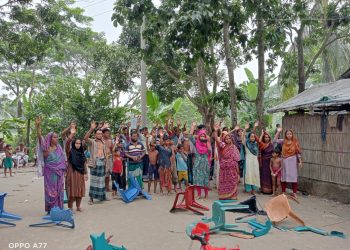 কালকিনিতে কৃষকের বাড়িতে দুর্বৃত্তের হামলা! ভাংচুর লুটপাট ।