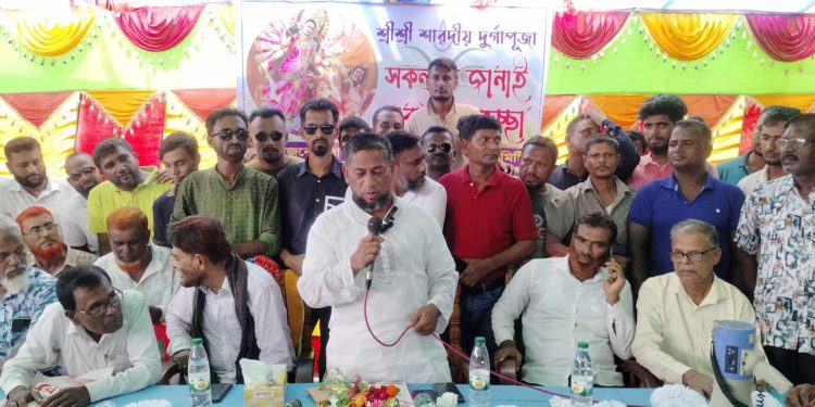 বাগেরহাটের রামপালে মল্লিকের বেড় ও বাঁশতলী ইউনিয়নের বিভিন্ন পূজা মন্ডপ পরিদর্শন করেন কৃষিবিদ শামিমুর রহমান শামীম।