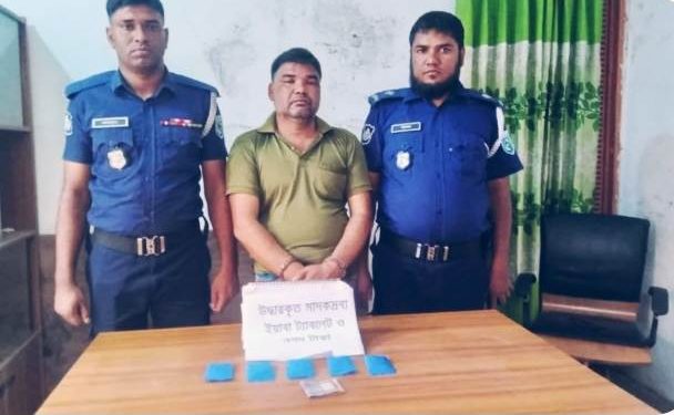 রৌমারীতে এক মাদক ব্যাবসায়ী আটক ।