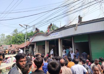 ভূঞাপুরে লেপ -তোষক তৈরীর কারখানায় আগুন, ব্যাপক ক্ষয়ক্ষতি!।