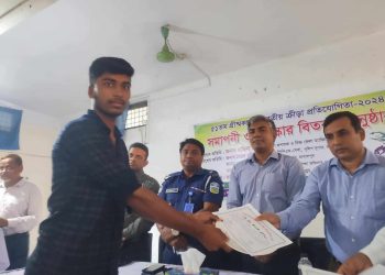 জামালপুরের মাদারগঞ্জে শিক্ষার্থী সজিব সাঁতার প্রতিযোগীতায় জেলায় প্রথম ।