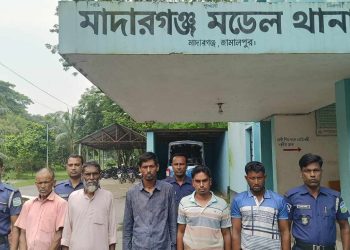 জামালপুরের মাদারগঞ্জে ওয়ারেন্টভুক্ত ৫ আসামী আটক।