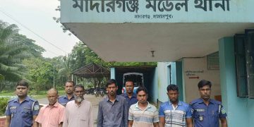 জামালপুরের মাদারগঞ্জে ওয়ারেন্টভুক্ত ৫ আসামী আটক।