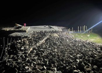 বাগেরহাটে রাতের আধাঁরে গুড়িঁয়ে দেওয়া হয়েছে ১টি মসজিদ,এলাকায় ক্ষোভের ছায়া।