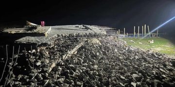 বাগেরহাটে রাতের আধাঁরে গুড়িঁয়ে দেওয়া হয়েছে ১টি মসজিদ,এলাকায় ক্ষোভের ছায়া।