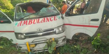 স্ত্রীর লাশ নিয়ে বাড়ি ফেরার পথে মৃত্যু হল স্বামীর।