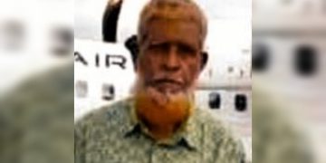 রৌমারীতে ট্রাকের আঘাতে এক বৃদ্ধের মৃত চালক আটক।