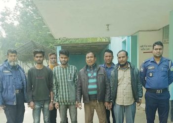 জামালপুরের মাদারগঞ্জে সাবেক কাউন্সিলর নজরুল ইসলামসহ আটক ৪