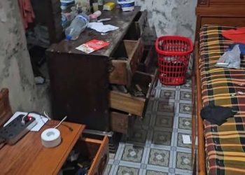 বাগেরহাটে সাংবাদিক আব্দুল্লাহ আল ইমরানের বাড়িতে চুরি, স্বর্ণালংকার লুট।