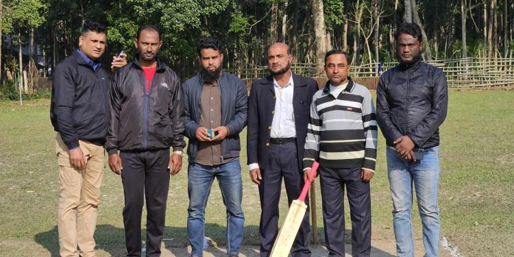 বাগেরহাটে চুলকাটিতে শহীদ জিয়া স্মৃতি ক্রিকেট টুর্নামেন্টের শুভ উদ্বোধন।