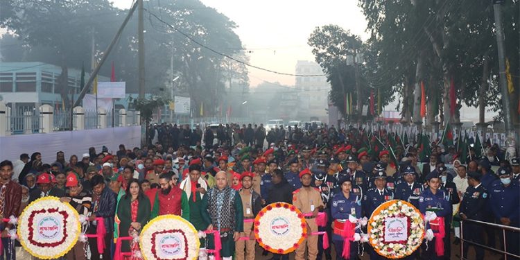 যথাযোগ্য মর্যাদায় মানিকগঞ্জে মহান বিজয় দিবস উদযাপন।