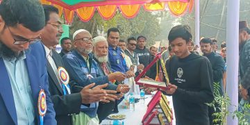 শহীদ বুদ্ধিজীবী দিবসে বাগেরহাটে সাঁতার প্রতিযোগিতা অনুষ্ঠিত।