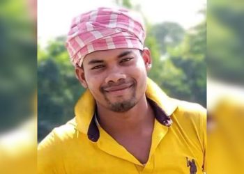 বাগেরহাটের শরণখোলায় রড বোঝাই ট্রলি চাপায় চালক নিহত।