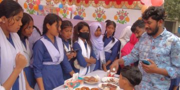 মানিকগঞ্জে জাগীর-কৃষ্ণপুর উচ্চ বিদ্যালযয়ে পিঠা উৎসব অনুষ্ঠিত।