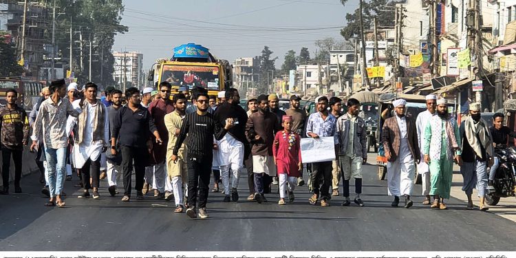 আ.লীগকে নিষিদ্ধ করণসহ তিনদফা দাবিতে বগুড়ার শেরপুরে বিক্ষোভ-সমাবেশ।