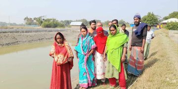 বাগেরহাটের রামপালের হাতিরবেড়ে জমি জোরপূর্বক দখল চেষ্টার অভিযোগ।