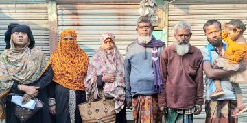 বাগেরহাটের রামপালে ভূমিহীনদের ১০ টি বসতবাড়ি ভাংচুর মারপিট করে জমি থেকে উচ্ছেদের অভিযোগ।