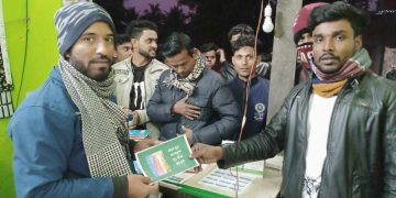 বাগেরহাটের চুলকাটিতে বৈষম্য বিরোধী ছাত্র আন্দোলন ও জাতীয় নাগরিক কমিটির লিফলেট বিতরণ।