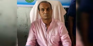 বাগেরহাটের মোরেলগঞ্জে ‘ডেভিল হান্ট’ অভিযানে সাবেক চেয়ারম্যানসহ চারজন গ্রেপ্তার।